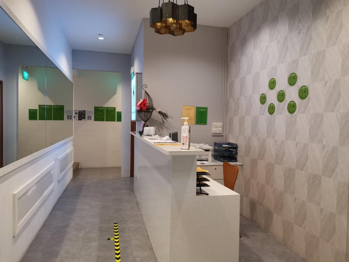 Q Loft Hotels At Bedok Сингапур Екстериор снимка