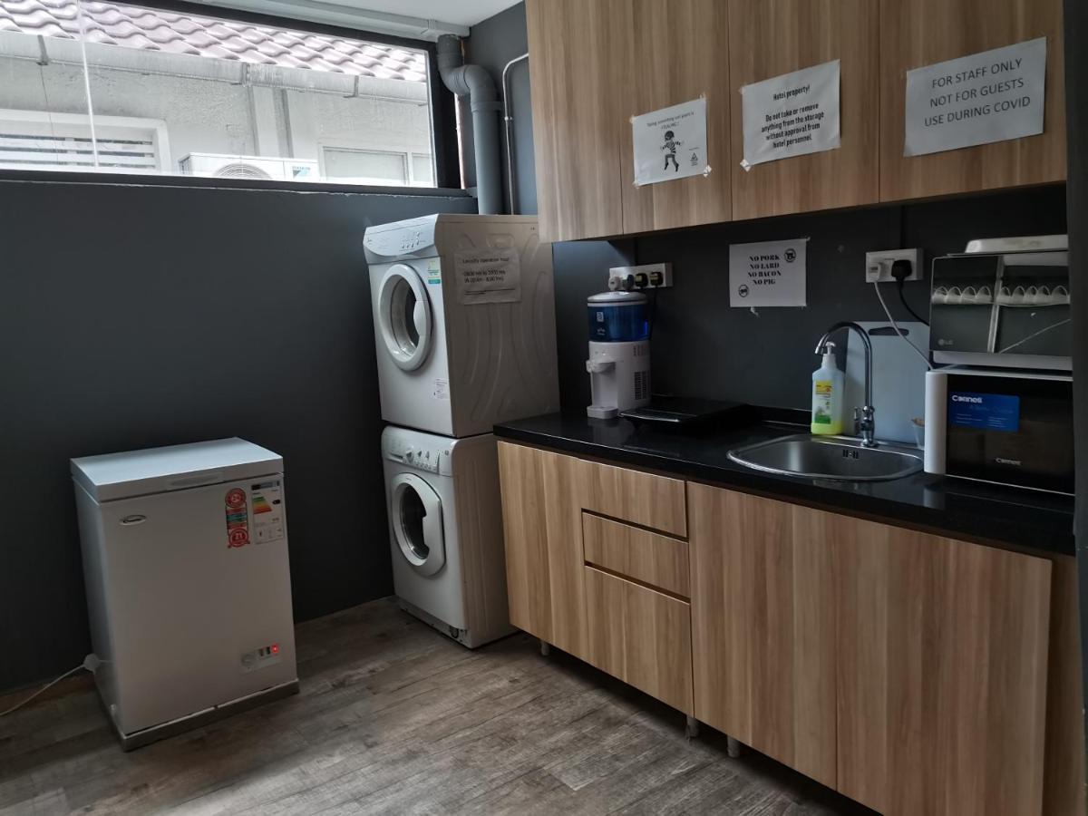 Q Loft Hotels At Bedok Сингапур Екстериор снимка