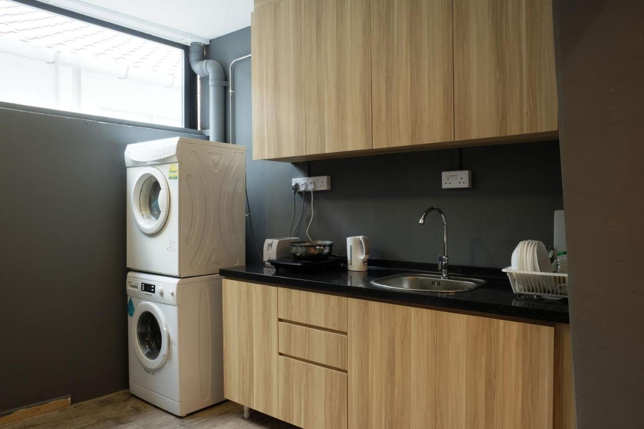 Q Loft Hotels At Bedok Сингапур Екстериор снимка